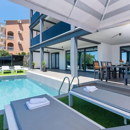 Twins In Crikvenica- Kvarner Bucht By Interhome Crikvenica
