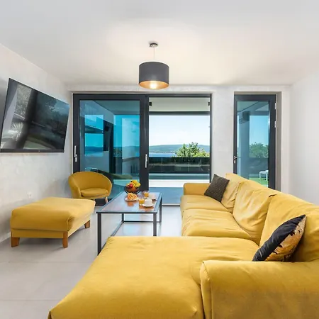 Holiday home Twins In Crikvenica- Kvarner Bucht By Interhome