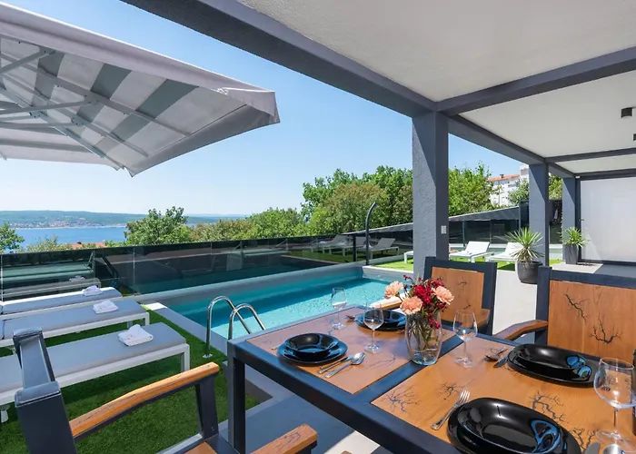 Holiday home Twins In Crikvenica- Kvarner Bucht By Interhome *