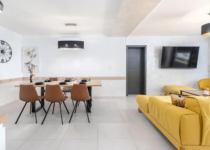 Twins In Crikvenica- Kvarner Bucht By Interhome Holiday home