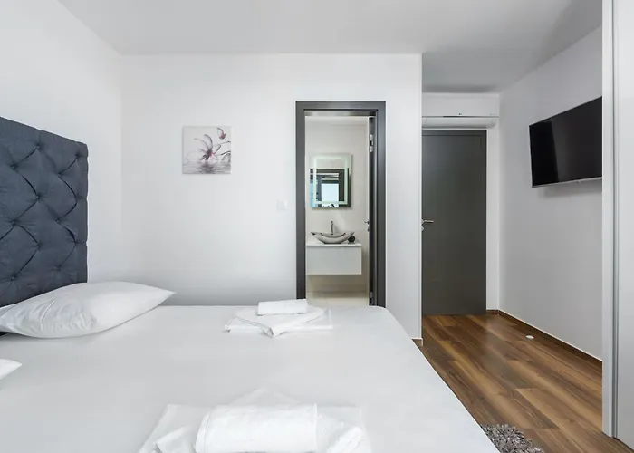 Twins In Crikvenica- Kvarner Bucht By Interhome * Crikvenica