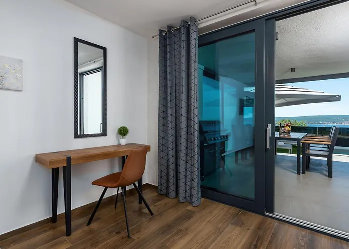 Twins In Crikvenica- Kvarner Bucht By Interhome *