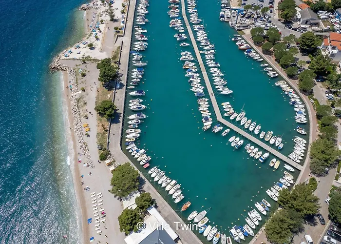 Twins In Crikvenica- Kvarner Bucht By Interhome *