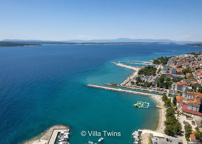 Holiday home Twins In Crikvenica- Kvarner Bucht By Interhome *